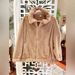 Old Navy Plush Tan fleece Jacket with pockets